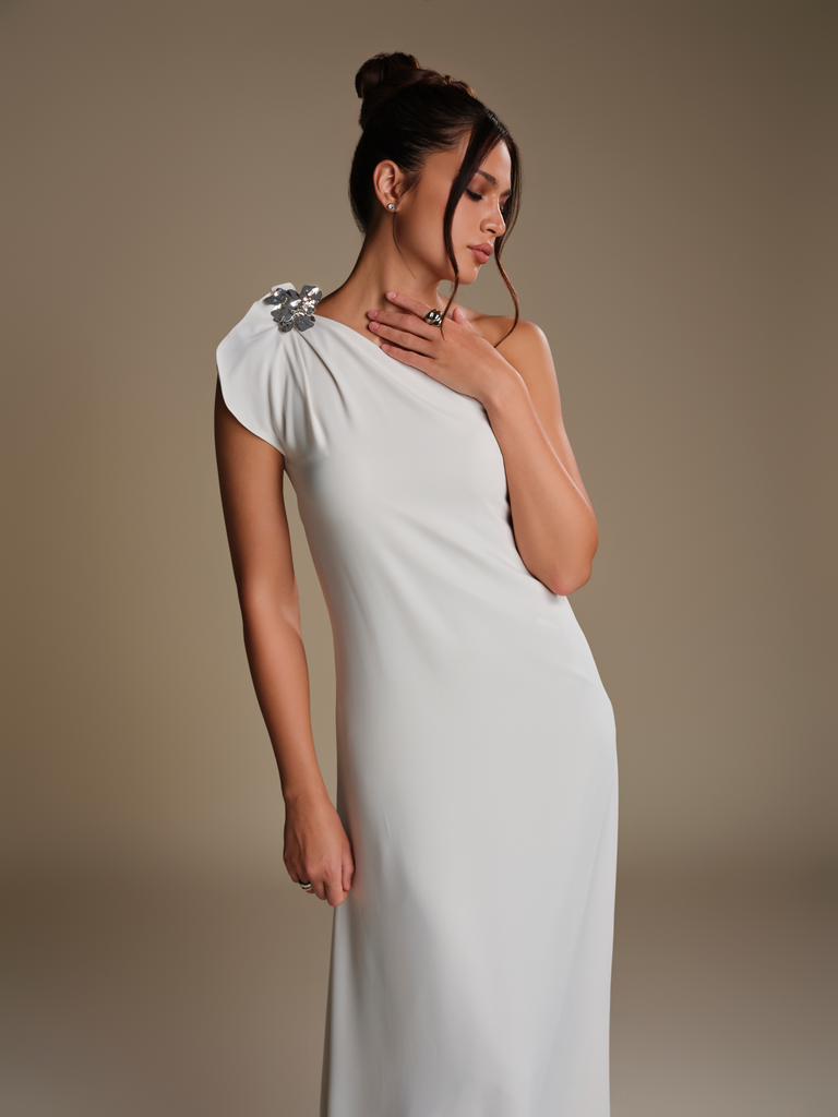 Resort 2025 collection : the sensory journey